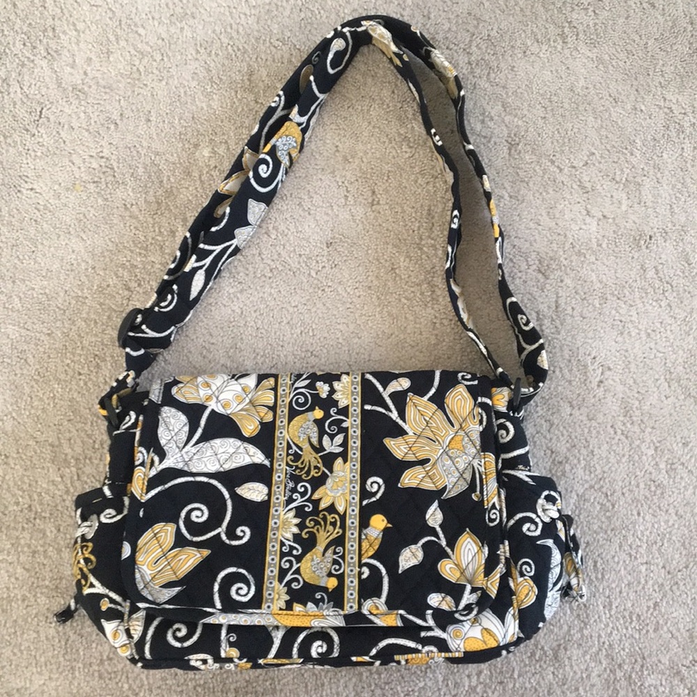 Vera Bradley purse. Like new